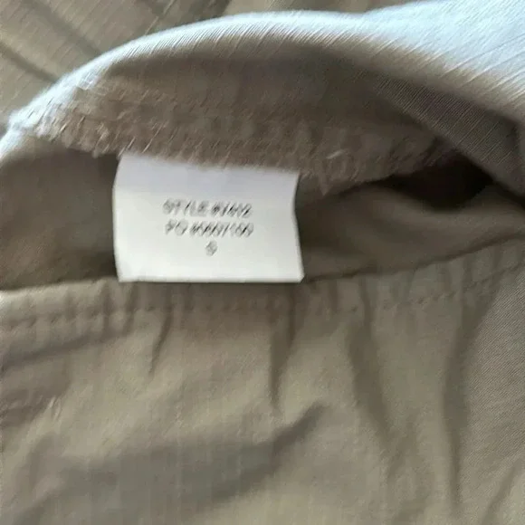 Vuori sz S tan Ripstop pants great pre owned condition - Picture 2 of 7